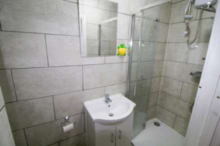 Princes Park Close, Hayes, Image 7