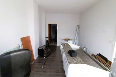 Shop        Uxbridge Road, Hayes, Image 2