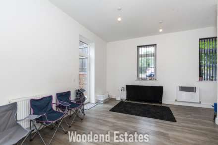 Overlord Close, Uxbridge, Image 5