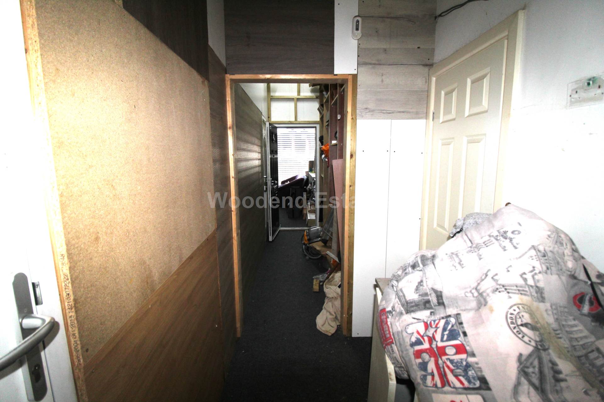Shop        Uxbridge Road, Hayes, Image 5