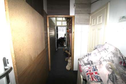Shop        Uxbridge Road, Hayes, Image 5