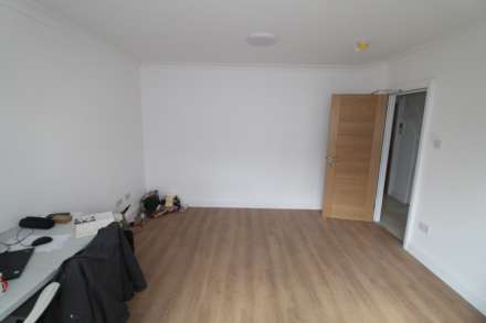 Parkfield Avenue, Uxbridge, Image 1