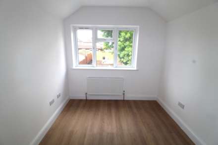 Parkfield Avenue, Uxbridge, Image 7
