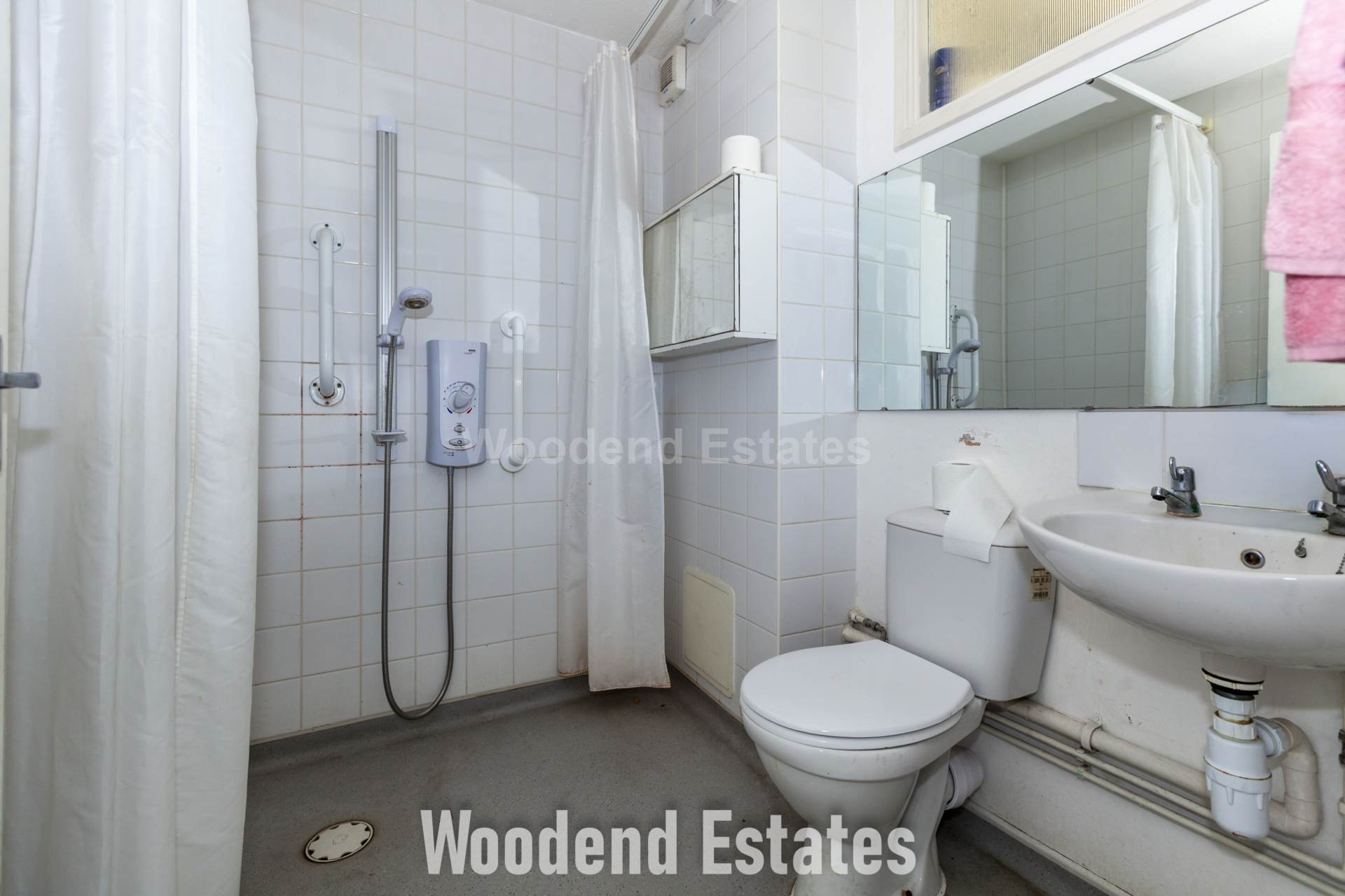 Towers Court, Uxbridge, Image 14