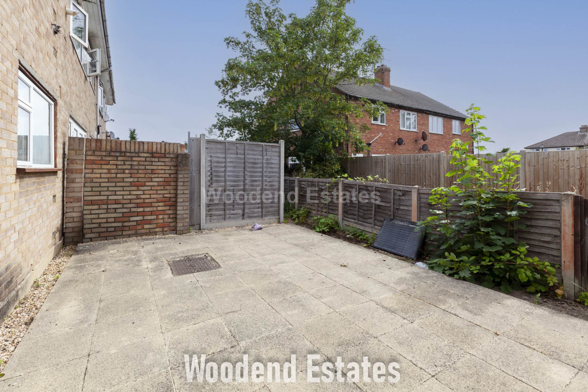 Towers Court, Uxbridge, Image 7