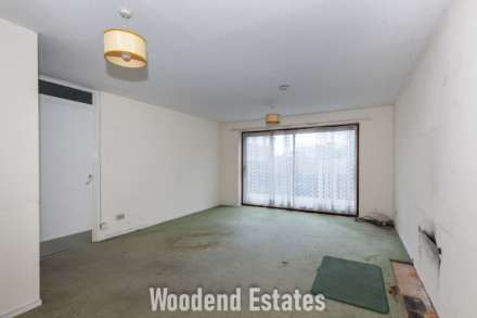 Towers Court, Uxbridge, Image 11