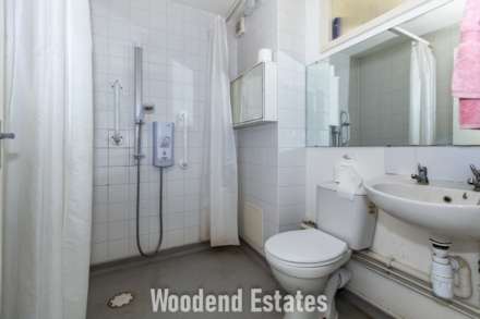 Towers Court, Uxbridge, Image 14