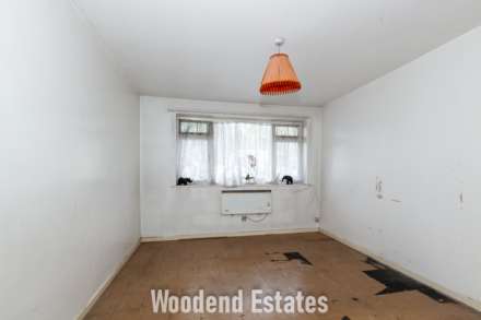 Towers Court, Uxbridge, Image 17
