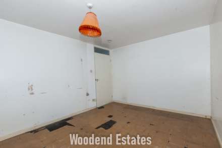 Towers Court, Uxbridge, Image 18