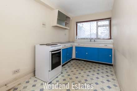 Towers Court, Uxbridge, Image 5