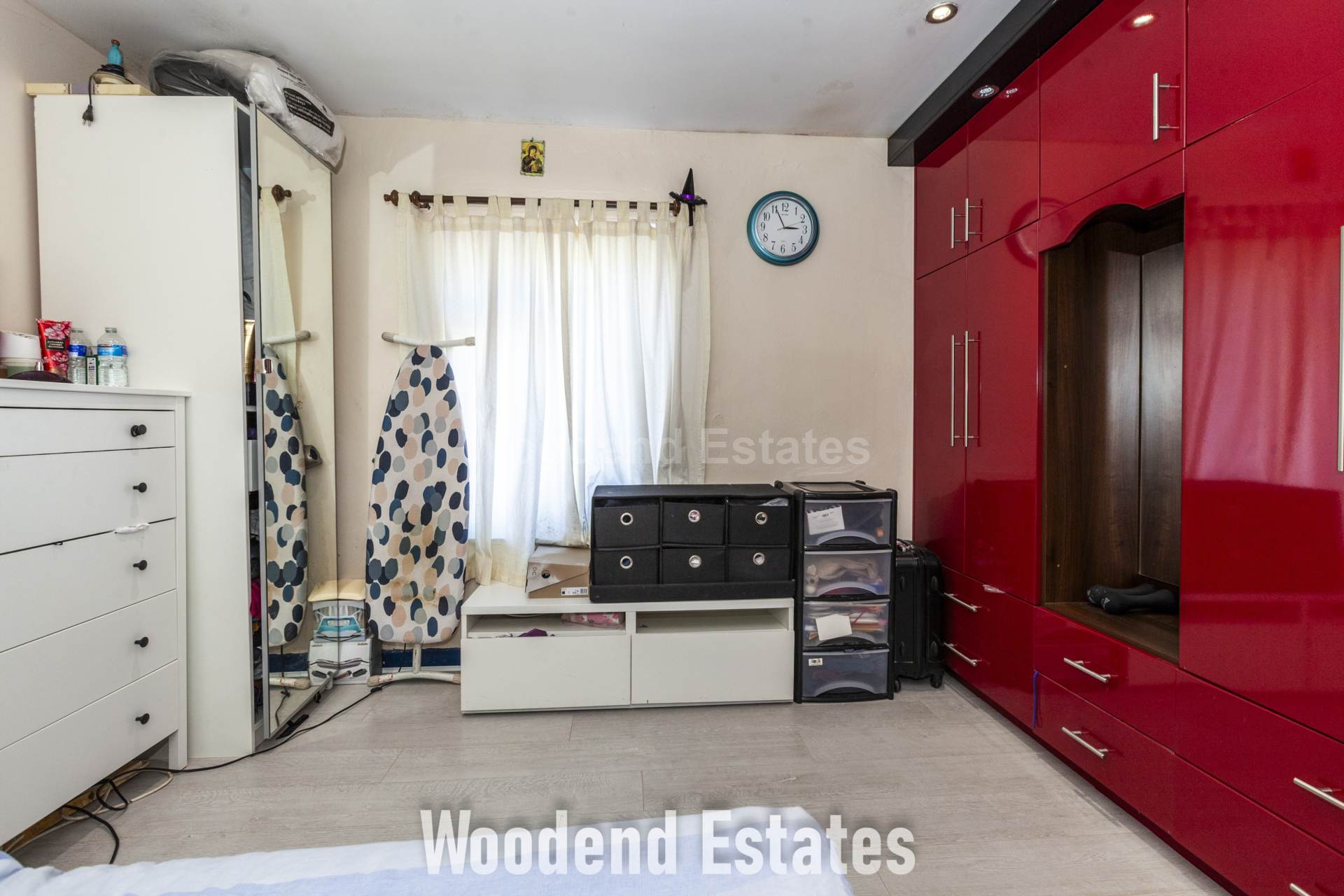 Golden Crescent, Hayes, Image 15