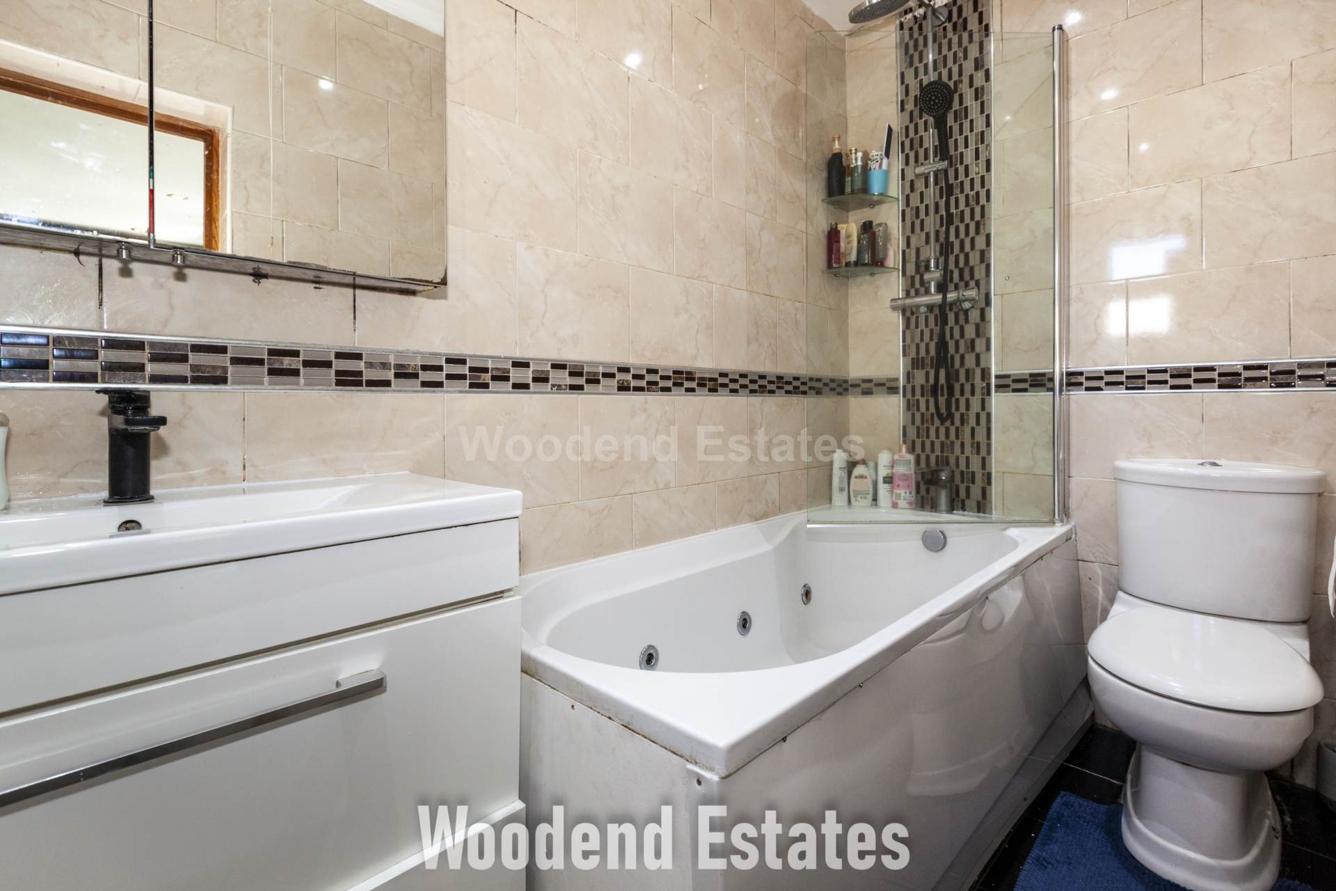 Golden Crescent, Hayes, Image 7