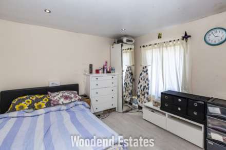 Golden Crescent, Hayes, Image 13