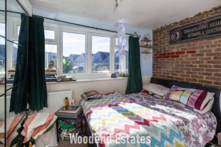 Golden Crescent, Hayes, Image 16