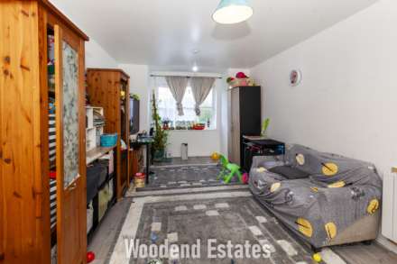 Reid Close, Hayes, Image 3