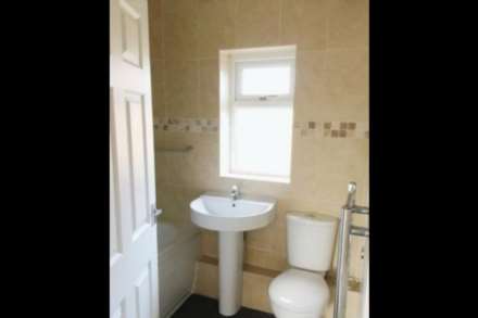 Queens Avenue, Macclesfield, Image 7