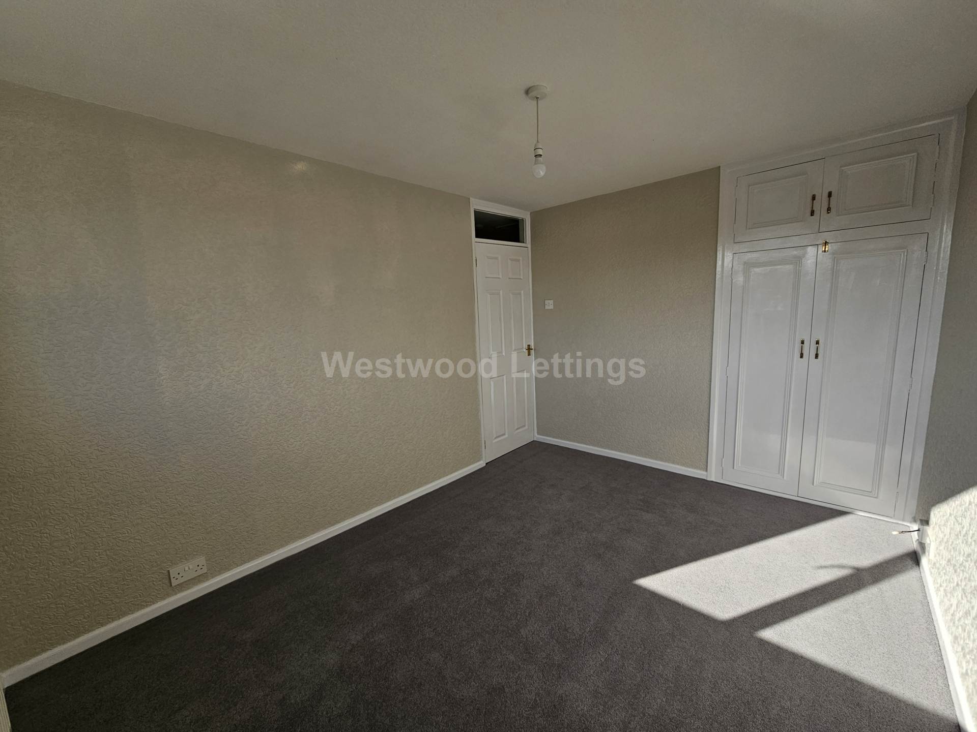Hawksworth Close, Leek, Image 6