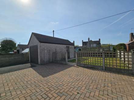 Hamps Valley Road, Stoke On Trent, Image 10