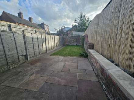 Belle Vue, Leek, Image 9
