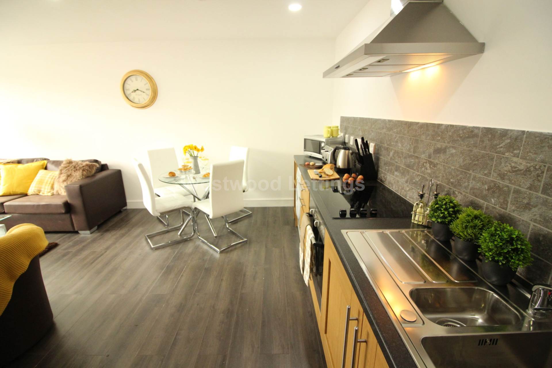 Britannia Chambers, West Street, Image 4