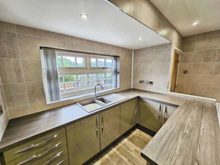 High Lane, Brown Edge, Image 3