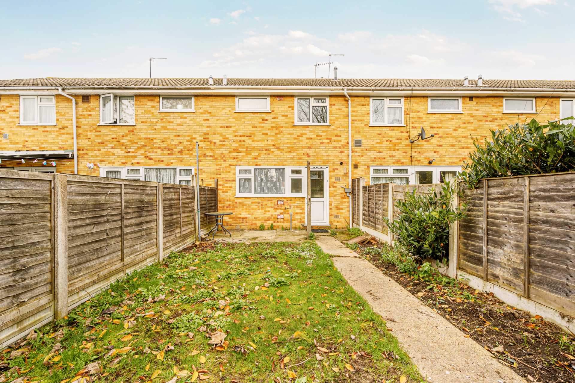 Guernsey Close, Heston, Image 14