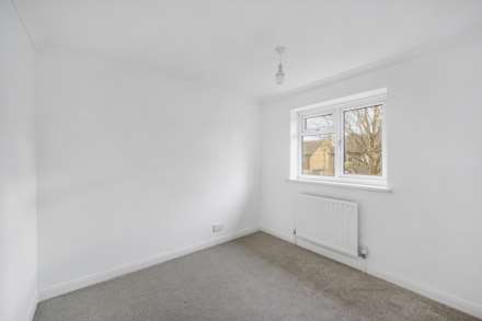 Guernsey Close, Heston, Image 10