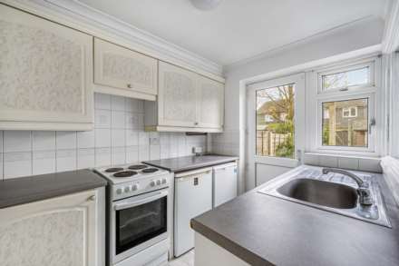 Guernsey Close, Heston, Image 3