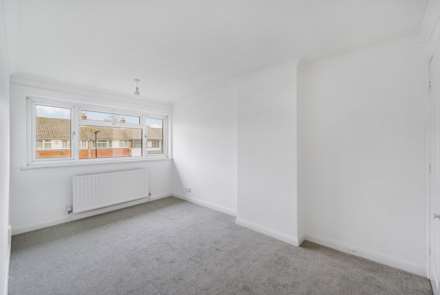 Guernsey Close, Heston, Image 9