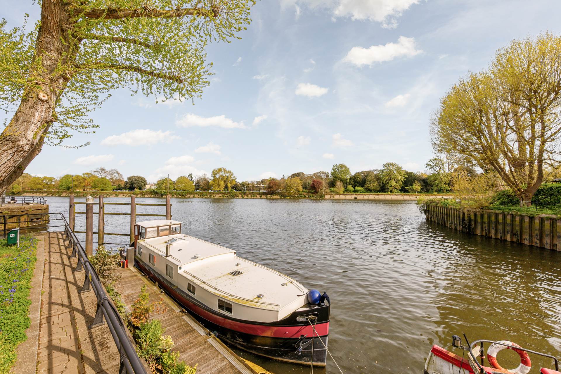 Point Wharf Lane, Brentford, Image 12