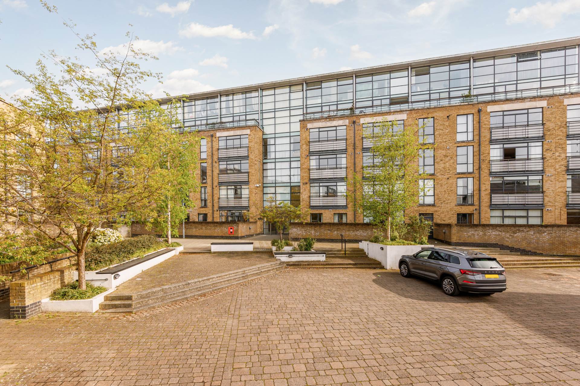 Point Wharf Lane, Brentford, Image 13