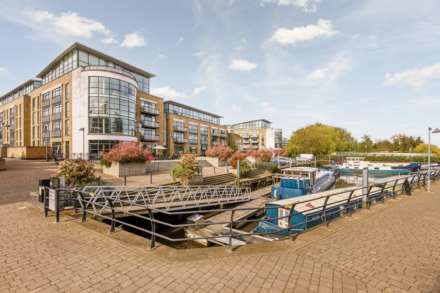 Point Wharf Lane, Brentford, Image 10