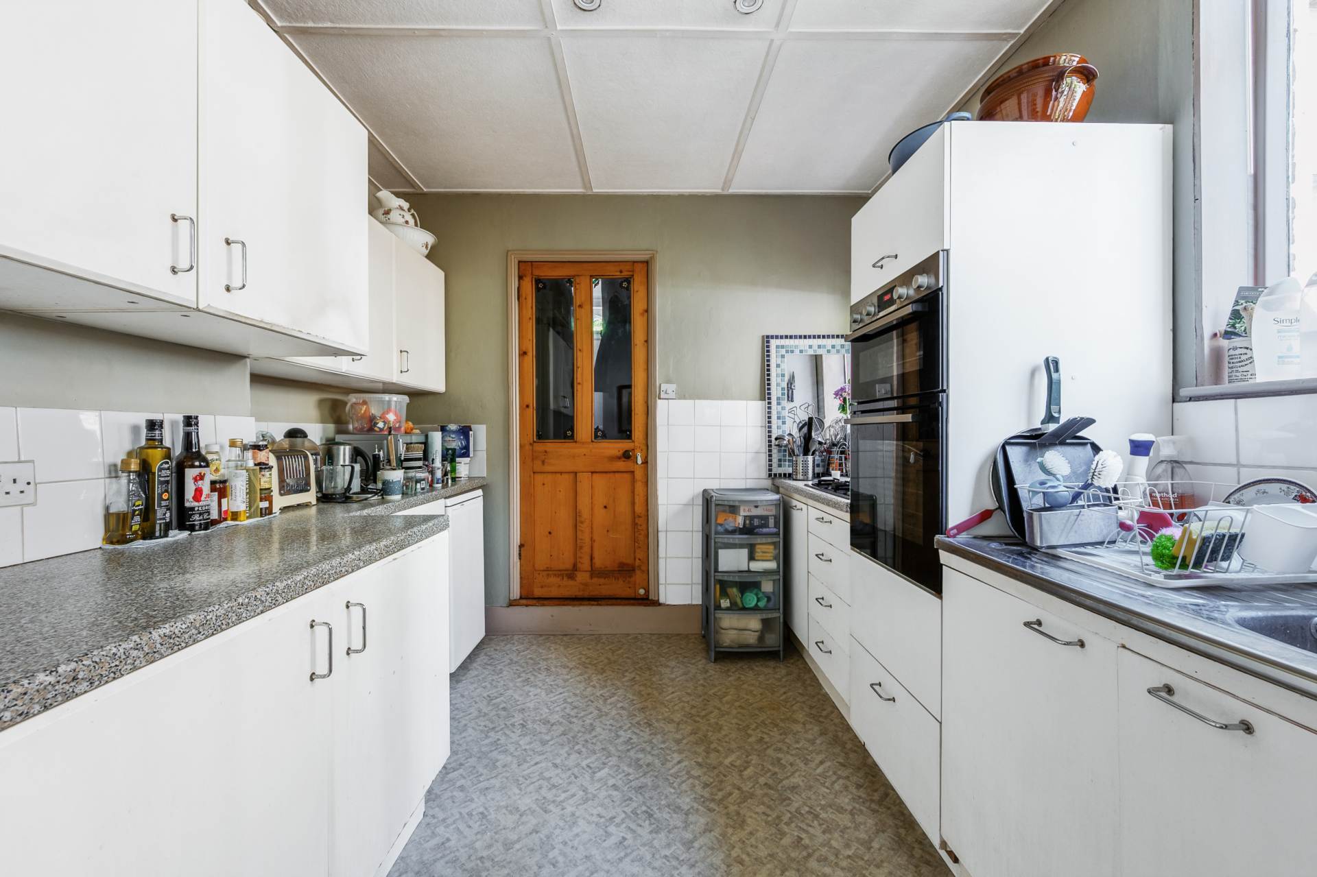 Windmill Road, Brentford, Image 4