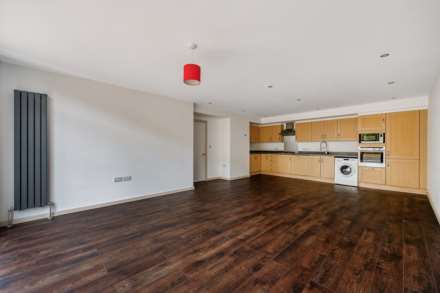Town Meadow, Brentford, Image 3