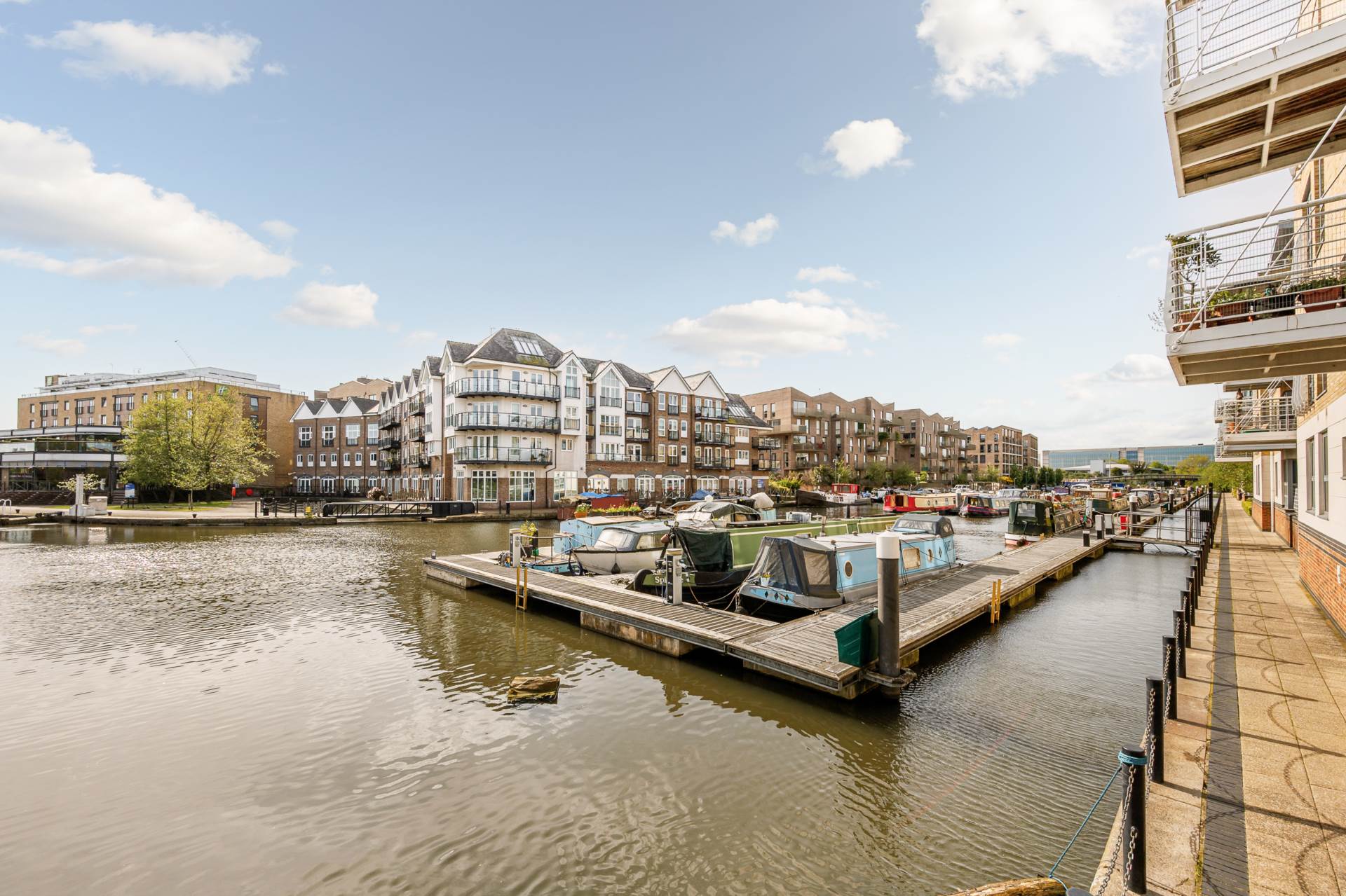 Halyards Court, Brentford Lock West, Image 1