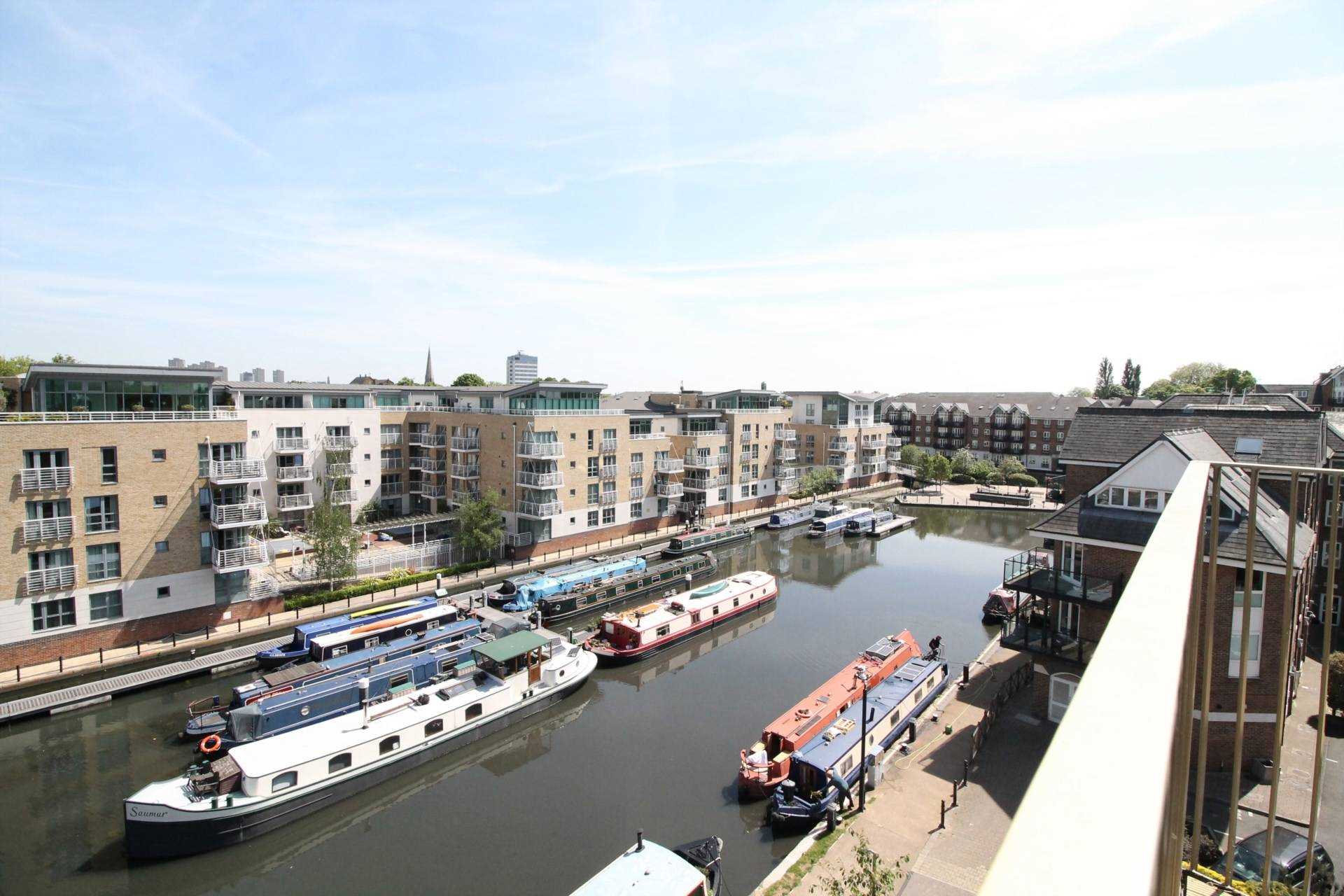 Halyards Court, Brentford Lock West, Image 3