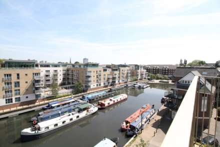 Halyards Court, Brentford Lock West, Image 3