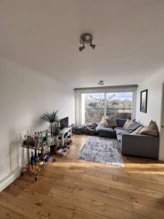 Otho Court, Brentford, Image 2