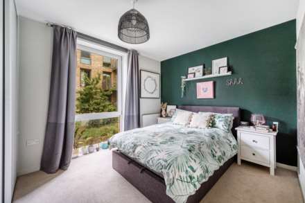 Isambard Court, Brentford Lock West, Brentford, Image 7