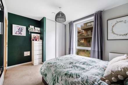 Isambard Court, Brentford Lock West, Brentford, Image 8