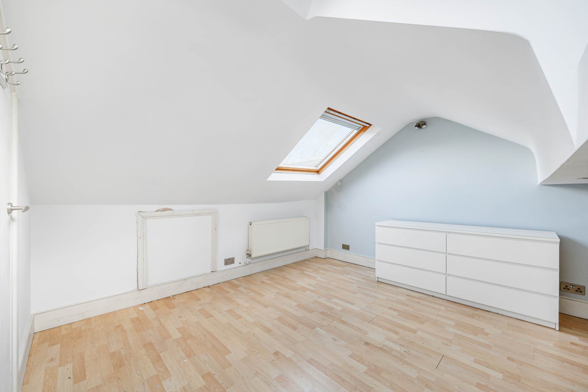 Brent Road, Brentford, Image 7