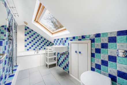 Brent Road, Brentford, Image 9