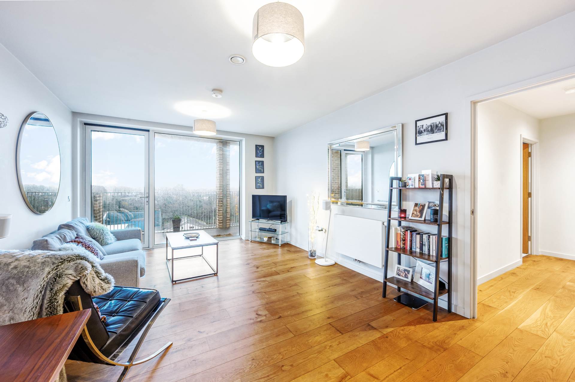 Isambard Court, Brentford, Image 1