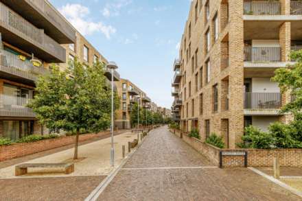 Isambard Court, Brentford, Image 13
