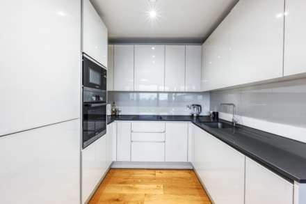 Isambard Court, Brentford, Image 7