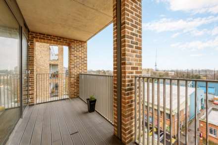 Isambard Court, Brentford, Image 9
