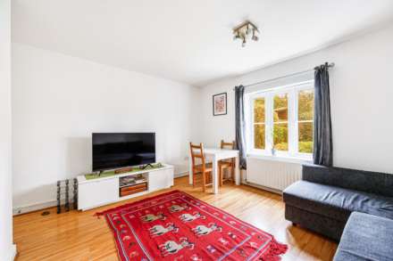 Kingsleigh Close, Brentford, Image 4