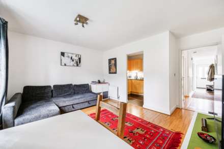 Kingsleigh Close, Brentford, Image 5