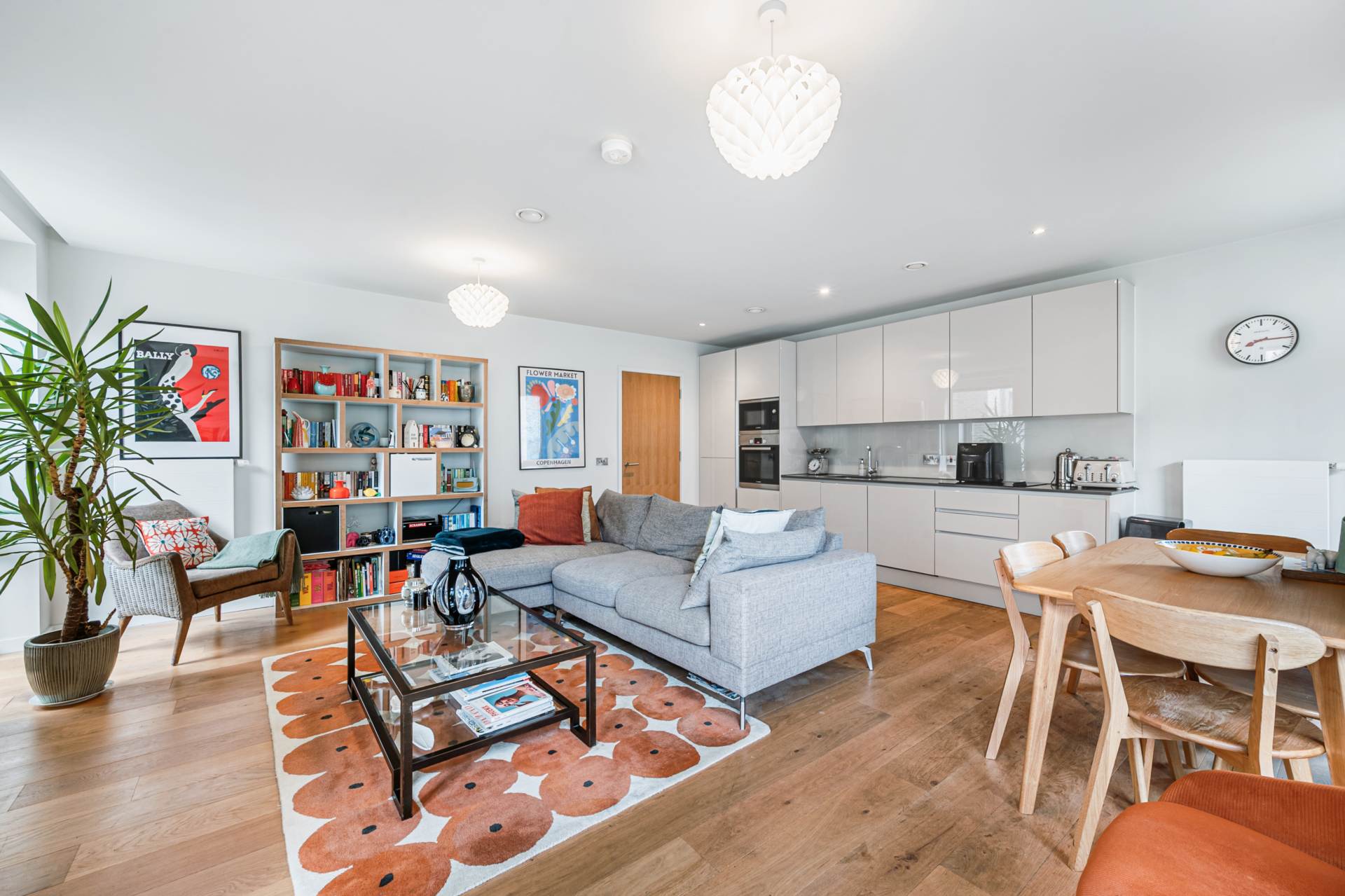 Isambard Court, Paddlers Avenue, Brentford Lock West, Image 2