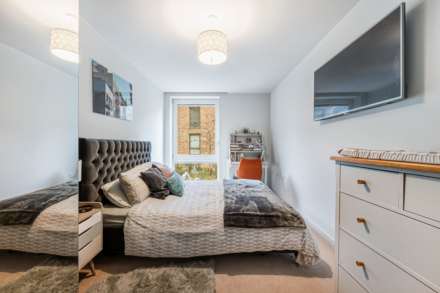 Isambard Court, Paddlers Avenue, Brentford Lock West, Image 11